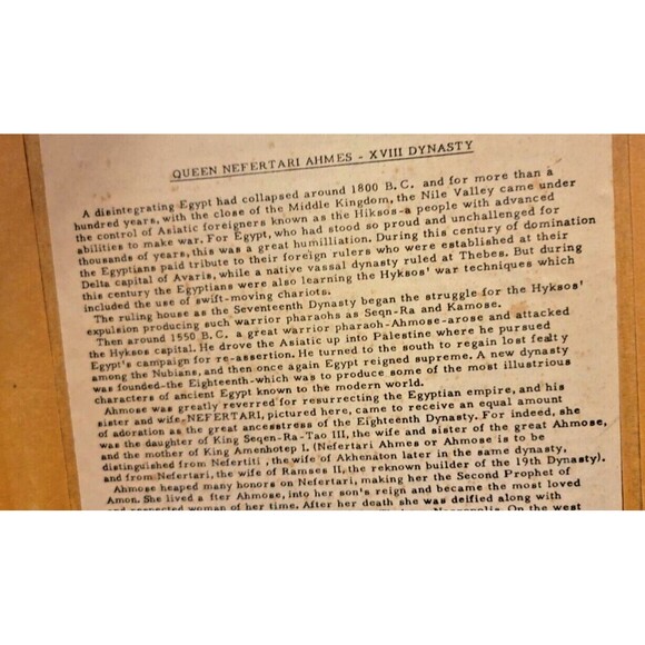 Egyptian Papyrus Painting ,Queen Nefertari Ahmose, the Papyrus Institute, Egypt - Picture 4 of 16